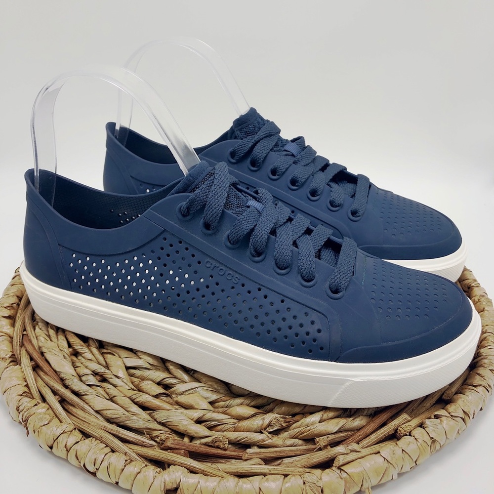 Crocs Low Top Sneakers